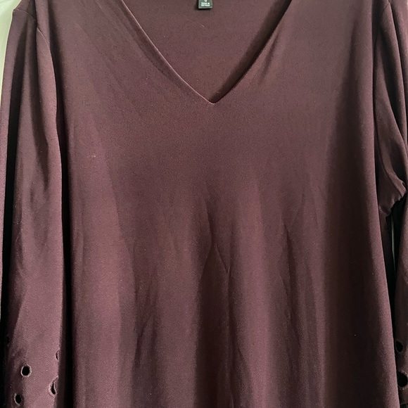 Alfani Dress Like New Beautiful Burgundy Wine Laser Cut Bell Sleeve Detail GORG! - Picture 8 of 13